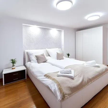 Apartament Horyzont 1 Marianska Appartamento *